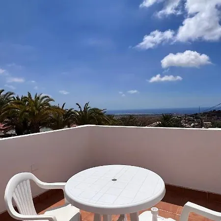 Blue Sky 1 - Adults Only アパート *